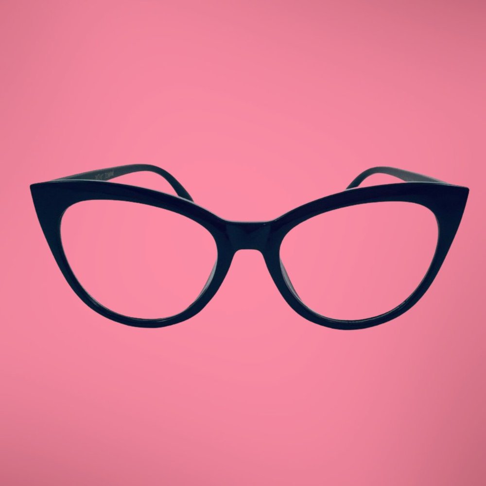 Betsey Johnson Readers Black Large Cat Eye +2.50